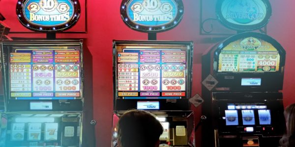 Technologies That Determine Your Winnings at Arcade Online Casino Slots